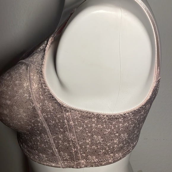 Bali Double Support Tailored Wireless Lace Up Front Bra 3820  38D - Picture 4 of 8